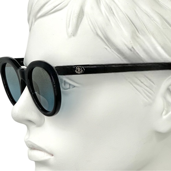 Moncler Accessories - MONCLER Mirrored Blue Round Ladies Sunglasses MI0013 01x 47 23 140 In Black NEW